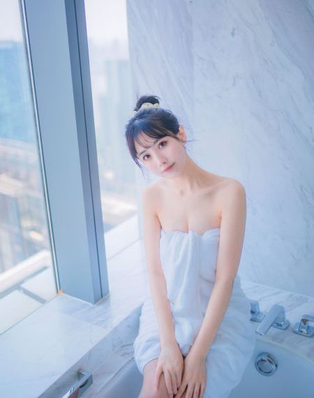 無碼不卡在線視頻_4K動漫在線觀看