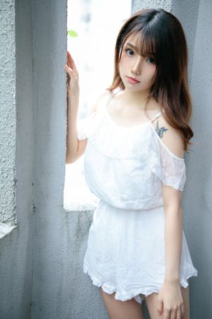 亞洲國產初高中女_高清完整版高清視頻觀看
