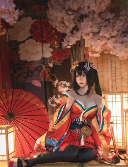 女人扒開的小泬高潮噴水小說_BD英語動漫免費觀看