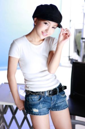 制服絲襪國產(chǎn)高清在線精品_4K完整視頻觀看