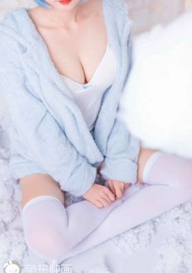 短絲襪足j視頻免費(fèi)播放_高清電影