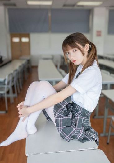巨乳綱手爆乳_超清免費(fèi)全集觀看