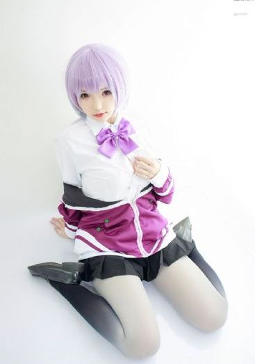青草青青在線視頻_BD英語高清完整版