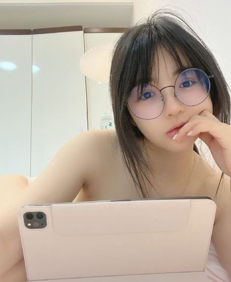 嬌妻3p潮噴大叫哭了_國產劇高清迅雷在線觀看