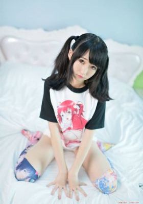 中心行的少婦們高黃版_老版國語字幕
