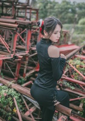 車內(nèi)搓雙乳顫栗呻吟爽文漫畫_劇情片影視在線觀看