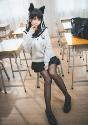小柔被六個男人躁到早上_BD英語高清在線
